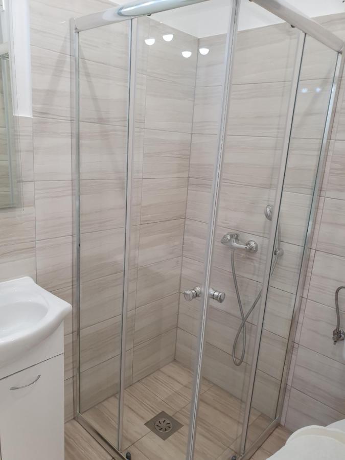 Apartmaji Tim إيزولا المظهر الخارجي الصورة