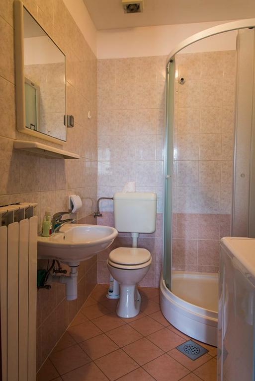 Apartmaji Tim إيزولا المظهر الخارجي الصورة